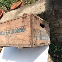 San Pellegrino terme cassetta legno vintage