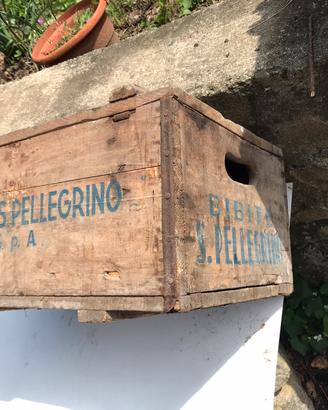 San Pellegrino terme cassetta legno vintage
