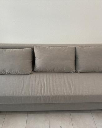 Divano IKEA 3 posti grigio – Come nuovo
