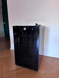 Cantinetta vino Hoover 34 bottiglie – 7 ripiani