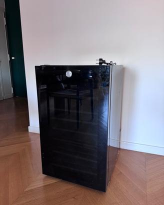 Cantinetta vino Hoover 34 bottiglie – 7 ripiani