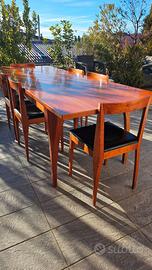 Tavolo indoor in ciliegio con sedie abbinate