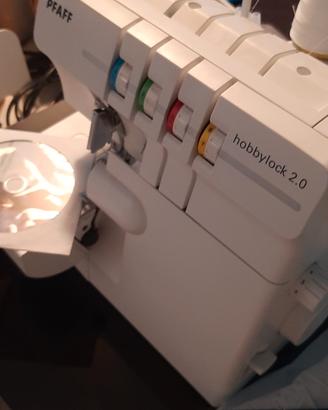 tagliacuci Pfaff hobbylock 2.0 