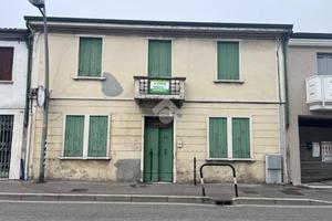 VILLA A SCHIERA A PIOVE DI SACCO