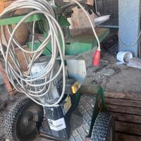 Spaccalegna elettrico