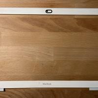 Cornice display per Apple MacBook A1342 (Unibody)