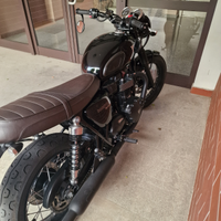 Bonneville t100 black