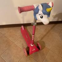 Monopattino unicorno