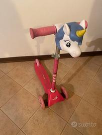 Monopattino unicorno