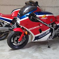 Honda VF1000R 1985

