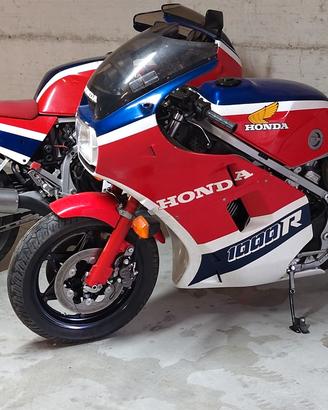 Honda VF1000R 1985

