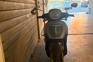Scouter Aprilia Scarabeo