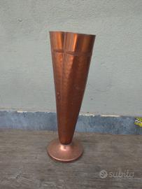 Vaso da fiori vintage antico rame martellato mano
