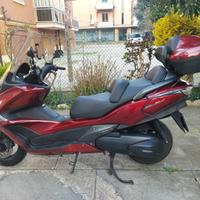 Scooter Honda SW-T400