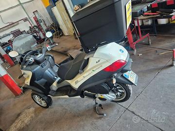 piaggio 300