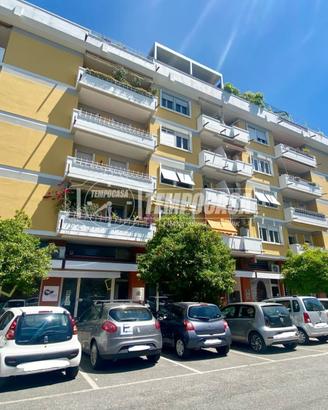 Appartamento a Massa Via Giovanni Pascoli 5 locali
