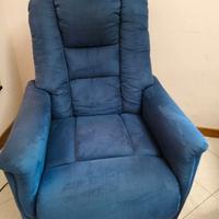 Poltrona elettrica per persone anziane