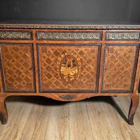 Credenza in Stile Luigi XV del '900