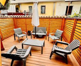 VILLA A SCHIERA A ROMA