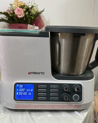 Robot da cucina marca Ambiano modello km2017wi
