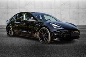 TESLA Model 3 Long Range AWD Performance