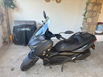 Yamaha xmax 300 tech max