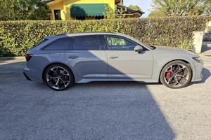 AUDI RS6 PERFORMANCE 