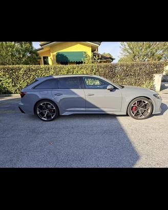 AUDI RS6 PERFORMANCE 