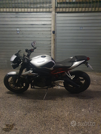 Triumph street triple 765 r