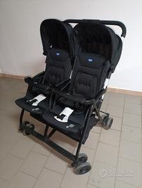 Passeggino gemellare leggero
