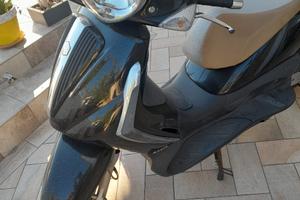 Beverly tourer 300 ie