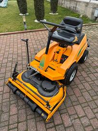 Trattorino tagliaerba