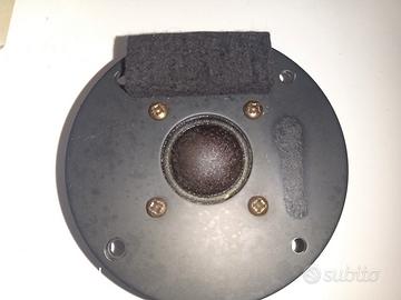 1  tweeter ,e  1 Woofer  audax