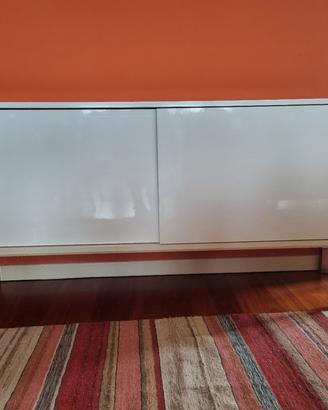 Madia Ikea PS