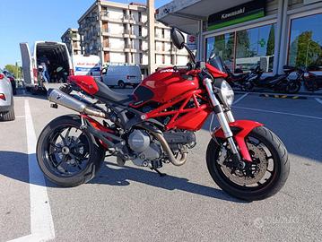 DUCATI Monster 796 MONSTER 796 +