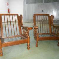 2 poltroncine in legno