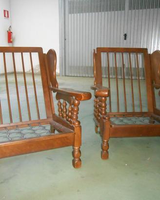 2 poltroncine in legno