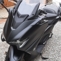 Yamaha Tmax 560 del 2021 nero opaco