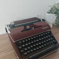 Macchina da scrivere Olympia SM2 1952