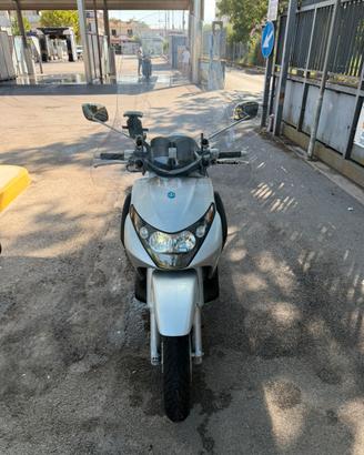 Piaggio beverly 200