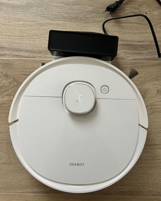Robot aspirapolvere e lavapavimenti ECOVACS DEEBOT