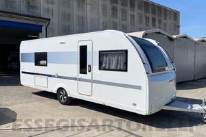 ADRIA ADORA 613 UT 2025 TRUMA COMBI 4 POSTI VTR