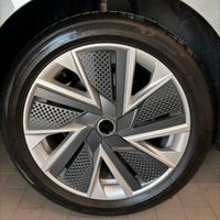 Pneumatici Bridgestone 235 / 45 R18