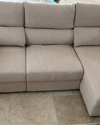 Divano Ikea 3 posti con chaise-lounge