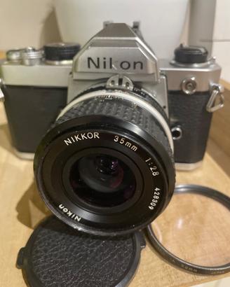 NIKON FM CON 35mm tutto perfetto!!!!!