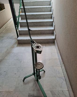 Tappatrice  marca  mondial