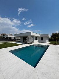 VILLA SINGOLA A MANERBA DEL GARDA