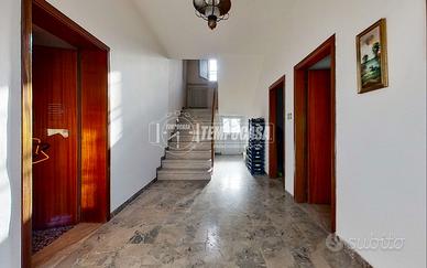 Casa indipendente con giardino privato a Ghetto Ab