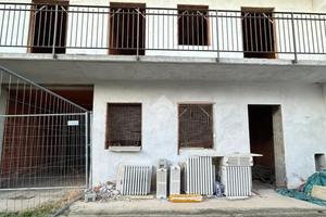 CASA SEMINDIPENDENTE A VAUDA CANAVESE