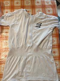 T-shirt Compressport White